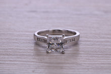 Load image into Gallery viewer, One carat Moissnaite Diamond and Natural Diamond set Ring