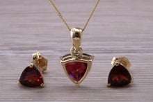 Load image into Gallery viewer, Trillion cut Garnet Earrings and Matching Necklace set in Yellow Gold