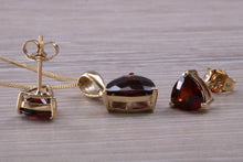 Load image into Gallery viewer, Trillion cut Garnet Earrings and Matching Necklace set in Yellow Gold