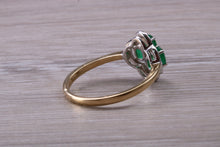 Load image into Gallery viewer, Emerald and Diamond set Yellow Gold Ring