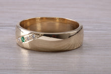 Load image into Gallery viewer, Diamond and Emerald set Chunky 6mm Wide Band