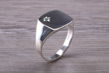 Load image into Gallery viewer, Round cut Emerald set Signet Ring