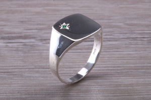 Round cut Emerald set Signet Ring