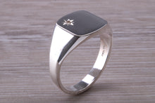Load image into Gallery viewer, Chunky Round cut Diamond set Signet Ring