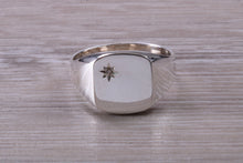 Load image into Gallery viewer, Chunky Round cut Diamond set Signet Ring