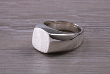 Load image into Gallery viewer, Gents Very Heavy and Chunky Signet Ring, Very Weighty Feel