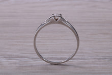 Load image into Gallery viewer, Dainty Diamond set White Gold Ring