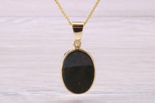 Load image into Gallery viewer, Oval Bloodstone set Yellow Gold Necklace