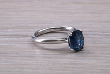 Load image into Gallery viewer, Oval cut Royal Blue Sapphire Platinum Solitaire