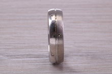 Load image into Gallery viewer, Gents 6 mm Wide Patterned White Gold Band