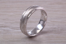Load image into Gallery viewer, Gents 6 mm Wide Patterned White Gold Band