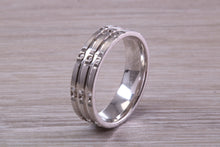 Load image into Gallery viewer, Gents 6 mm Wide Patterned White Gold Band