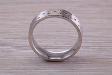 Load image into Gallery viewer, Gents 6 mm Wide Patterned White Gold Band