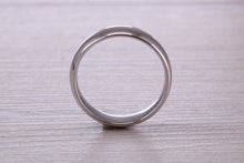 Load image into Gallery viewer, Gents 6 mm Wide Patterned White Gold Band
