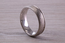 Load image into Gallery viewer, Gents 6 mm Wide Patterned White Gold Band