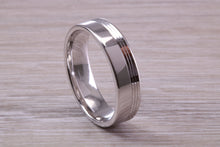 Load image into Gallery viewer, Gents 6 mm Wide Patterned White Gold Band