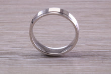 Load image into Gallery viewer, Gents 6 mm Wide Patterned White Gold Band