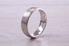 Load image into Gallery viewer, Gents 6 mm Wide Patterned White Gold Band