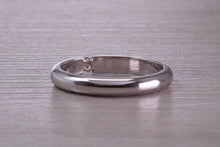 Load image into Gallery viewer, Chunky White Gold Tension set Diamond Band