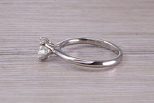 Load image into Gallery viewer, Elegant and Timeless One carat Diamond set Platinum Solitaire