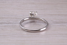 Load image into Gallery viewer, Elegant and Timeless One carat Diamond set Platinum Solitaire