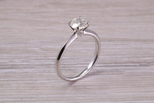 Load image into Gallery viewer, Elegant and Timeless One carat Diamond set Platinum Solitaire