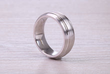 Load image into Gallery viewer, 6 mm Wide Patterned White Gold Band
