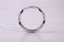 Load image into Gallery viewer, Curved Circle Diamond set White Gold Band