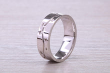 Load image into Gallery viewer, 6 mm Wide Machine Patterned White Gold Band
