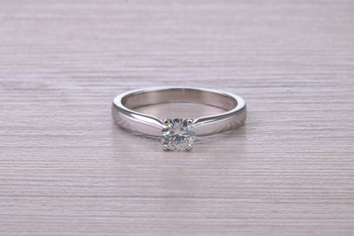 Simple and Elegant 0.36 carat Round cut Diamond set Platinum Solitaire