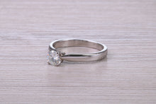 Load image into Gallery viewer, Simple and Elegant 0.36 carat Round cut Diamond set Platinum Solitaire
