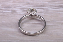 Load image into Gallery viewer, 1.47 Carat Natural Round cut Diamond set Platinum Solitaire