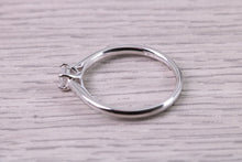 Load image into Gallery viewer, Dainty Quarter carat Simple and Elegant Round cut Diamond set Platinum Solitaire