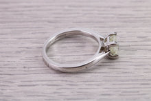 Load image into Gallery viewer, Classic 0.85 carat Princess Cut Diamond set Platinum Solitaire, Natural Diamond