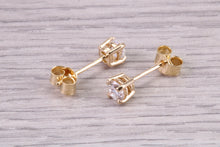 Load image into Gallery viewer, 1.05ct Natural Round cut Diamond Solitaire stud Earrings With Matching Necklace set in 18ct Yellow Gold, British Hallmarked