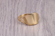 Load image into Gallery viewer, Dainty Signet Ring, made in your choice of precious Metals, British Hallmarked