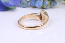 Load image into Gallery viewer, Beautiful 0.90 carat Oval cut Blue Sapphire Twist Shank Solitaire, British Hallmarked Yellow Gold