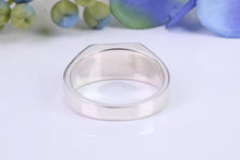 Load image into Gallery viewer, Unisex chunky Signet ring made from solid cast Sterling Silver, good chunky feel to this ring, British hallmarked