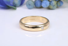 Load image into Gallery viewer, Trilogy Diamond Set 18ct Yellow Gold Band