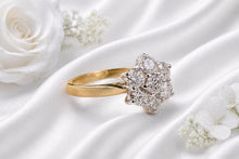 Load image into Gallery viewer, Beautiful Two carat Diamond Cluster set Yellow Gold Ring