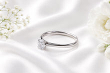 Load image into Gallery viewer, Beautiful Half carat D VVS1 graded round cut Lab Diamond set Solitaire