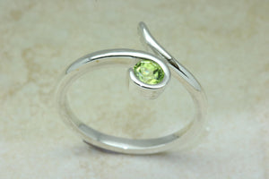 Natural Peridot Gemstone Ring.Sterling Silver Peridot.Perfect 16th,18th,21st birthday or Anniversary Gift.Promise Ring,Dress,Statement Ring.