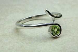 Natural Peridot Gemstone Ring.Sterling Silver Peridot.Perfect 16th,18th,21st birthday or Anniversary Gift.Promise Ring,Dress,Statement Ring.