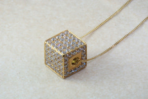 18ct Yellow gold Cube Pendant fully Set on all sides with Diamond White Cubic Zirconia. Perfect Christmas,Birthday,Anniversary Present.