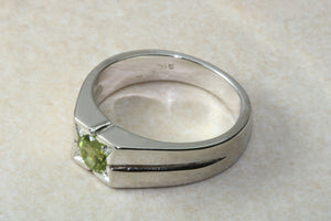 Natural Peridot Gemstone Ring.Sterling Silver Peridot.Perfect 16th,18th,21st birthday or Anniversary Gift.Promise Ring,Dress,Statement Ring.
