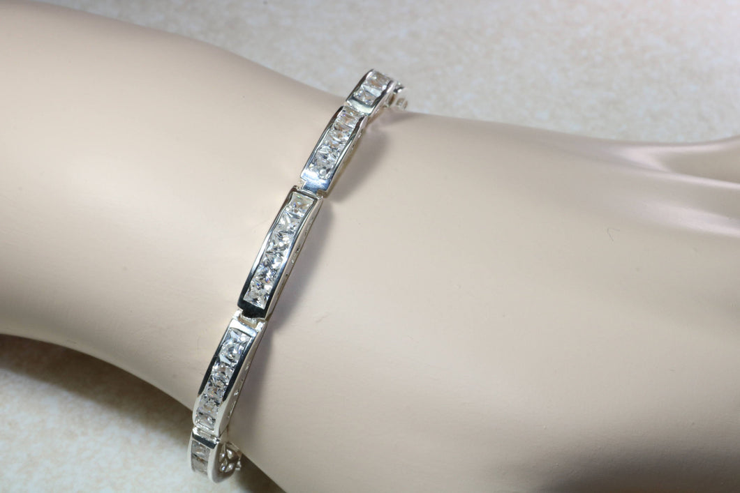 Silver Tennis Bracelet.C Z set sterling silver line bracelet.Diamond look bracelet.Perfect Christmas,birthday,anniversary or graduation Gift