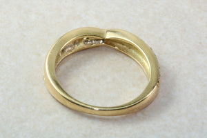 Natural Diamond Cross Over Ring. 18ct Yellow Gold and Round Diamond Set Band. Perfect Gift for any Celebration.