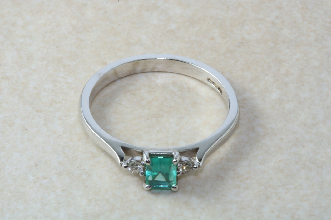 Natural Emerald and Diamond Trilogy Ring. 9ct White Gold Engagement Ring.Emerald Diamond Promise Ring.Birthday or Anniversary Gift