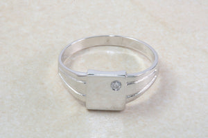 Sterling silver gents Diamond set signet ring. Real round cut Diamond. Perfect gift idea for any occasion