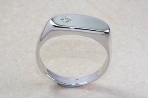 Sterling silver gents Diamond set signet ring. Real round cut Diamond. Perfect gift idea for any occasion
